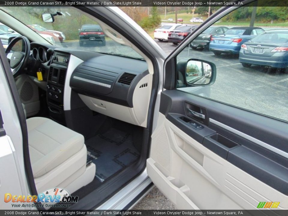 2008 Dodge Grand Caravan SXT Bright Silver Metallic / Dark Slate/Light Shale Photo #19