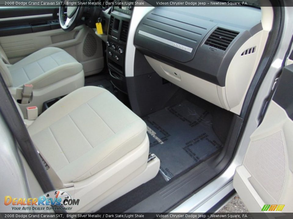 2008 Dodge Grand Caravan SXT Bright Silver Metallic / Dark Slate/Light Shale Photo #20