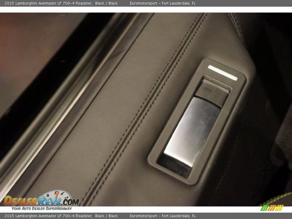 Controls of 2015 Lamborghini Aventador LP 700-4 Roadster Photo #48