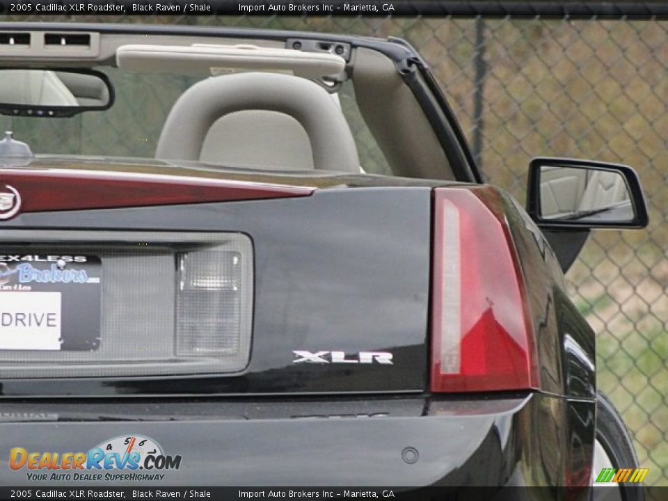 2005 Cadillac XLR Roadster Black Raven / Shale Photo #31
