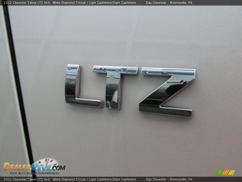 2012 Chevrolet Tahoe LTZ 4x4 White Diamond Tricoat / Light Cashmere/Dark Cashmere Photo #8