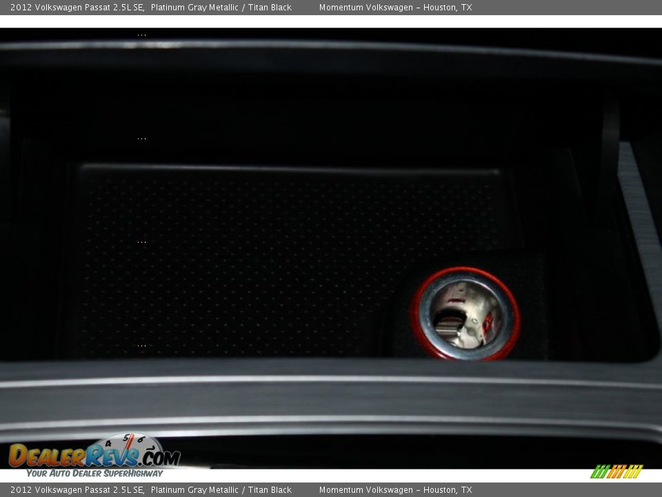 2012 Volkswagen Passat 2.5L SE Platinum Gray Metallic / Titan Black Photo #20