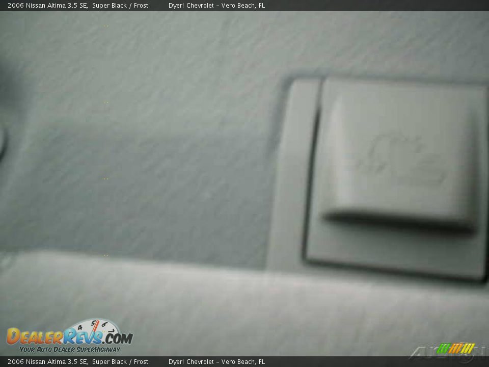 2006 Nissan Altima 3.5 SE Super Black / Frost Photo #17