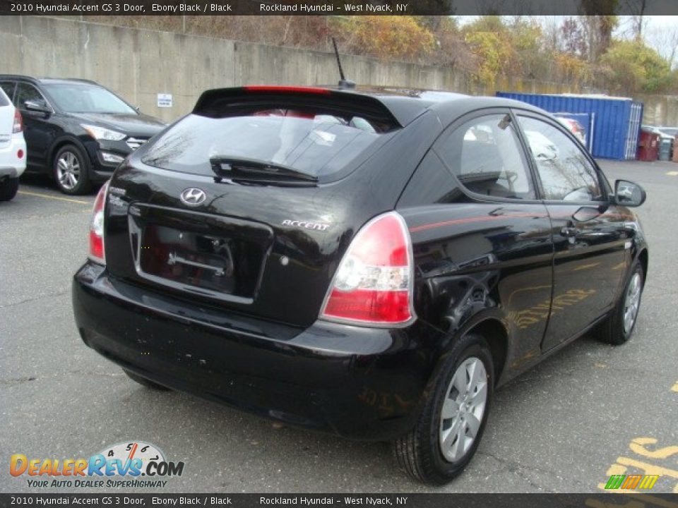 2010 Hyundai Accent GS 3 Door Ebony Black / Black Photo #4