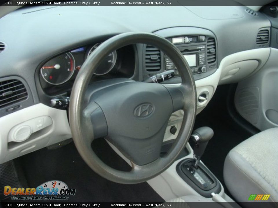 2010 Hyundai Accent GLS 4 Door Charcoal Gray / Gray Photo #8