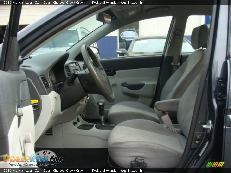 2010 Hyundai Accent GLS 4 Door Charcoal Gray / Gray Photo #9