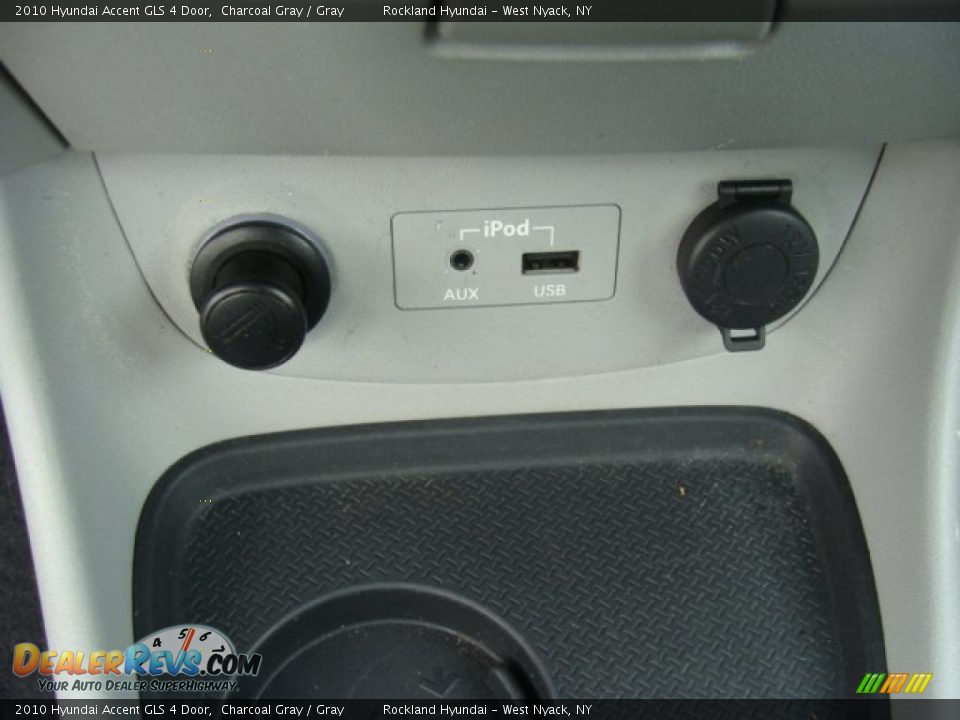 2010 Hyundai Accent GLS 4 Door Charcoal Gray / Gray Photo #15