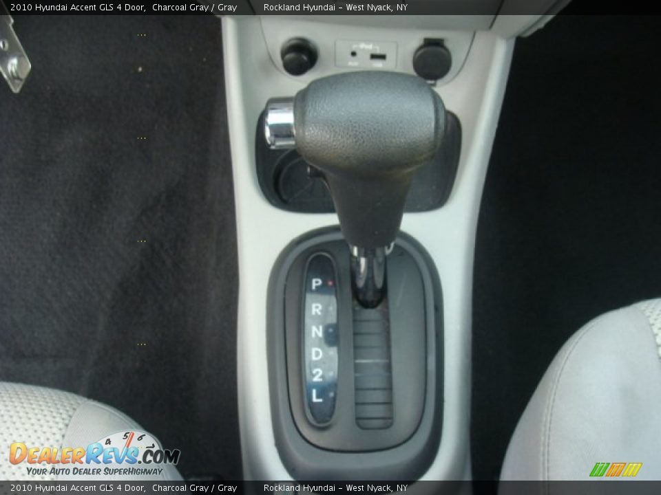 2010 Hyundai Accent GLS 4 Door Charcoal Gray / Gray Photo #16