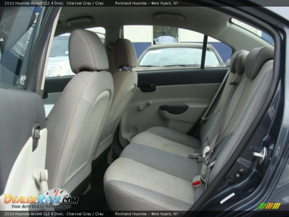 2010 Hyundai Accent GLS 4 Door Charcoal Gray / Gray Photo #17