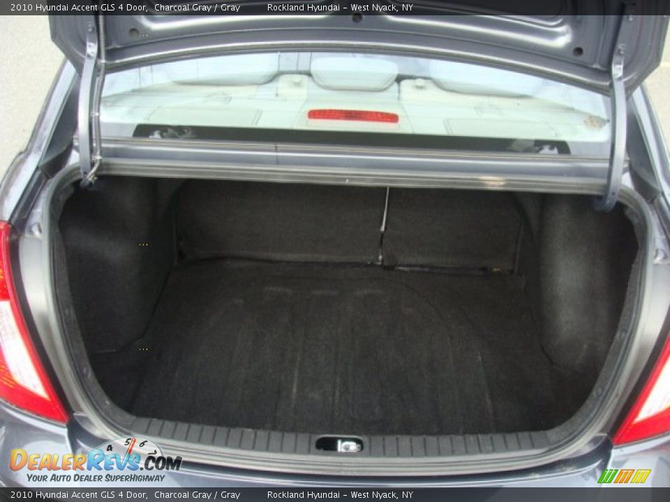 2010 Hyundai Accent GLS 4 Door Charcoal Gray / Gray Photo #18