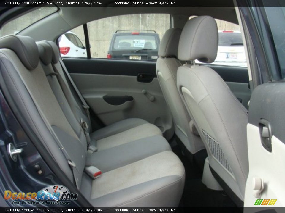 2010 Hyundai Accent GLS 4 Door Charcoal Gray / Gray Photo #20