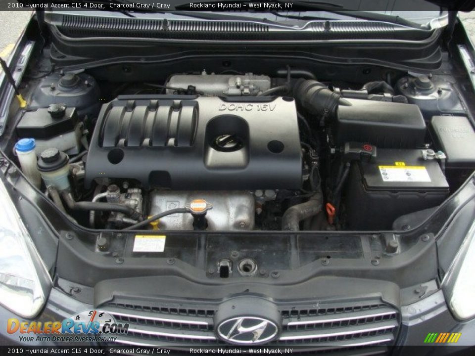 2010 Hyundai Accent GLS 4 Door Charcoal Gray / Gray Photo #26