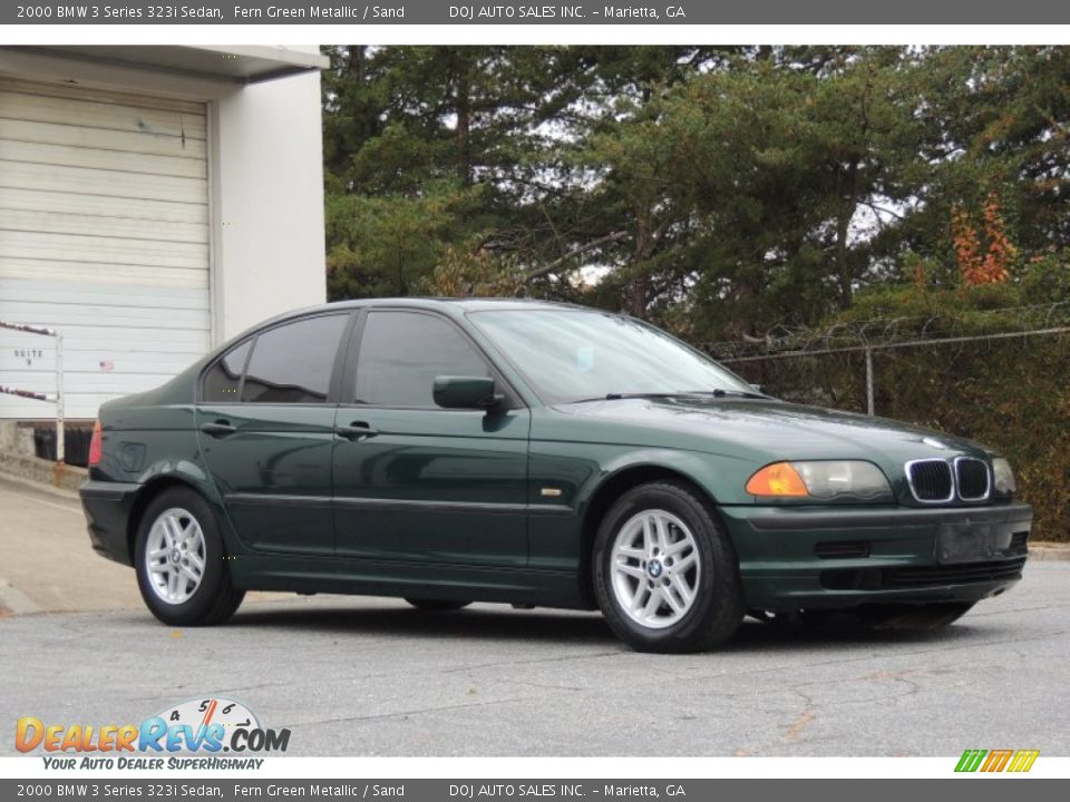 Front 3/4 View of 2000 BMW 3 Series 323i Sedan Photo #7