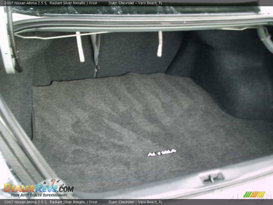 2007 Nissan Altima 2.5 S Radiant Silver Metallic / Frost Photo #8
