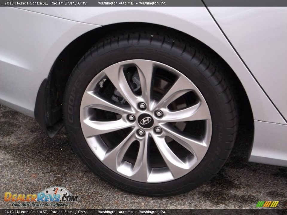 2013 Hyundai Sonata SE Radiant Silver / Gray Photo #3