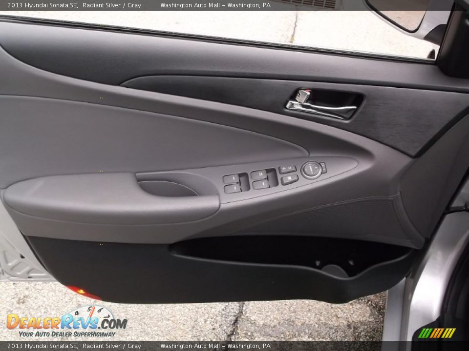 2013 Hyundai Sonata SE Radiant Silver / Gray Photo #10