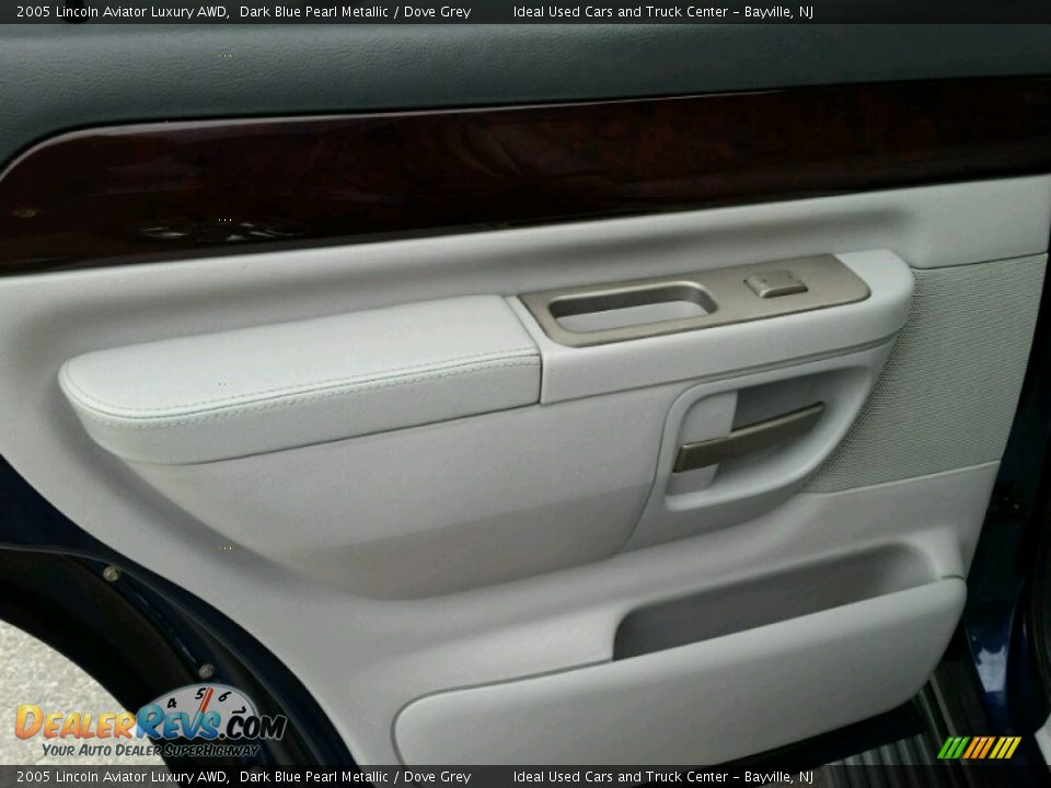 2005 Lincoln Aviator Luxury AWD Dark Blue Pearl Metallic / Dove Grey Photo #23