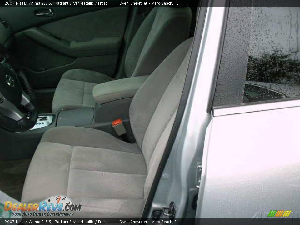 2007 Nissan Altima 2.5 S Radiant Silver Metallic / Frost Photo #11
