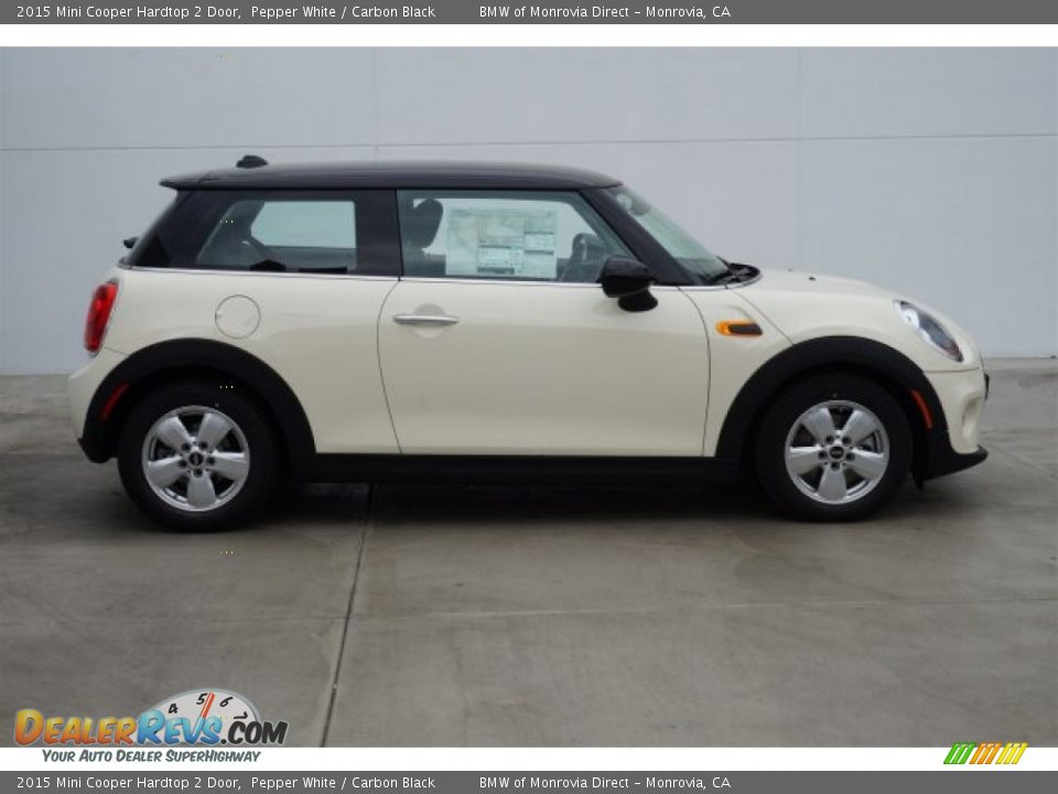 2015 Mini Cooper Hardtop 2 Door Pepper White / Carbon Black Photo #2