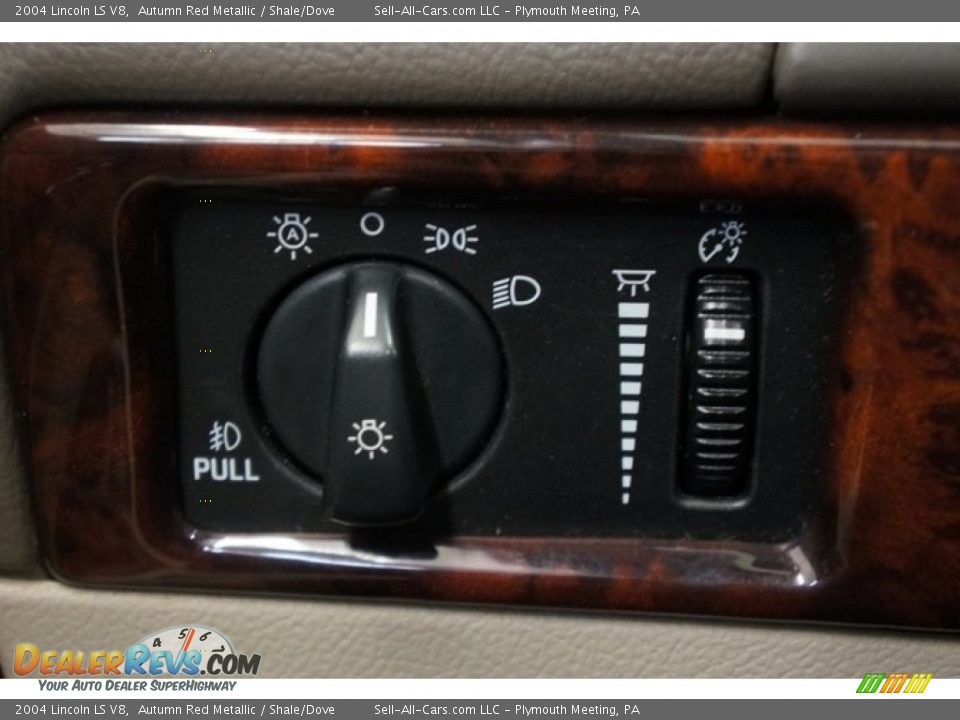 2004 Lincoln LS V8 Autumn Red Metallic / Shale/Dove Photo #26