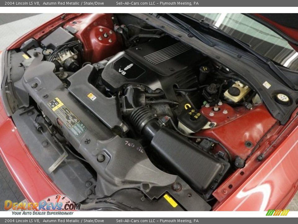 2004 Lincoln LS V8 Autumn Red Metallic / Shale/Dove Photo #36
