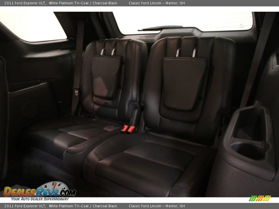 2011 Ford Explorer XLT White Platinum Tri-Coat / Charcoal Black Photo #16