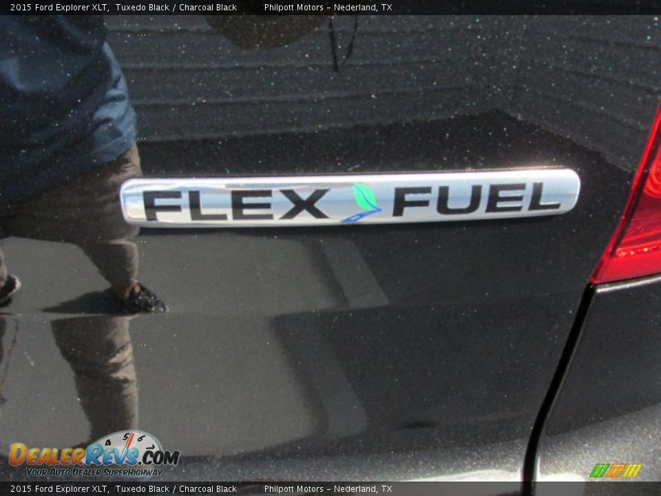2015 Ford Explorer XLT Tuxedo Black / Charcoal Black Photo #15
