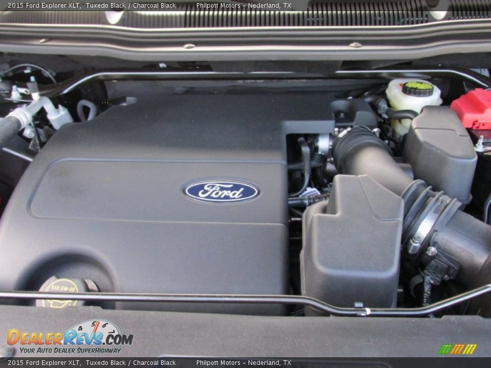 2015 Ford Explorer XLT Tuxedo Black / Charcoal Black Photo #16