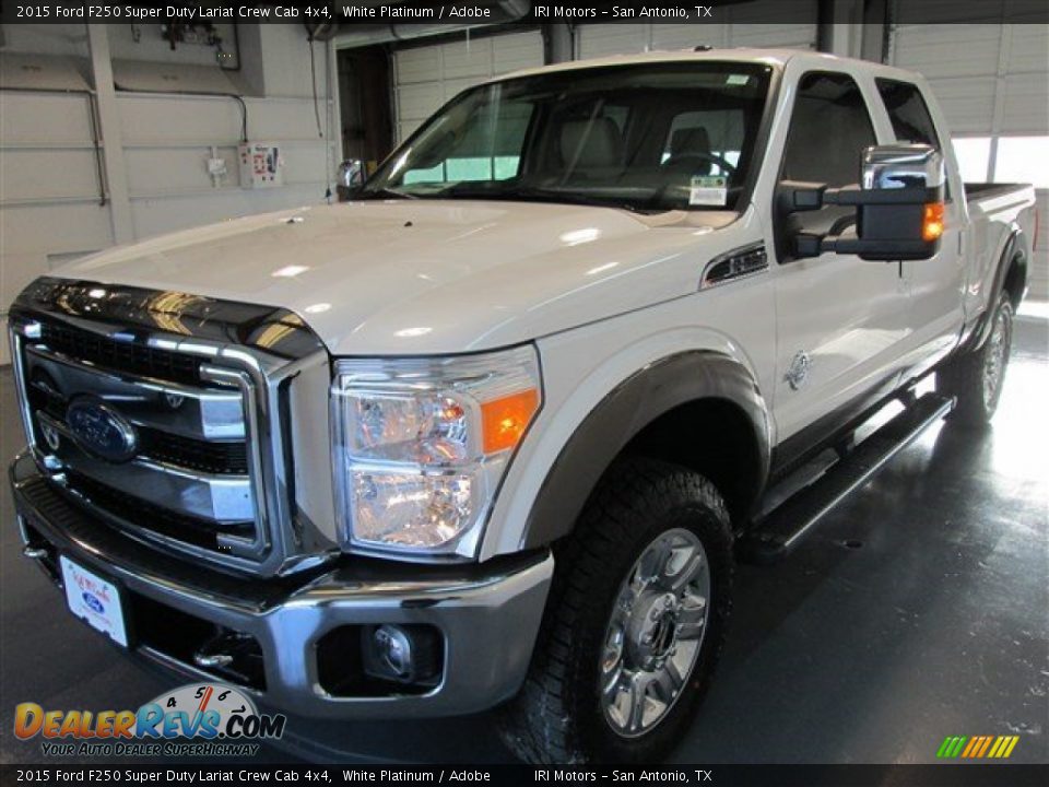 2015 Ford F250 Super Duty Lariat Crew Cab 4x4 White Platinum / Adobe Photo #3