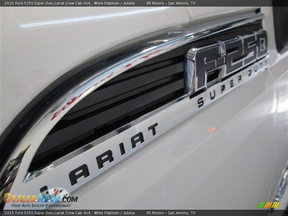 2015 Ford F250 Super Duty Lariat Crew Cab 4x4 White Platinum / Adobe Photo #4