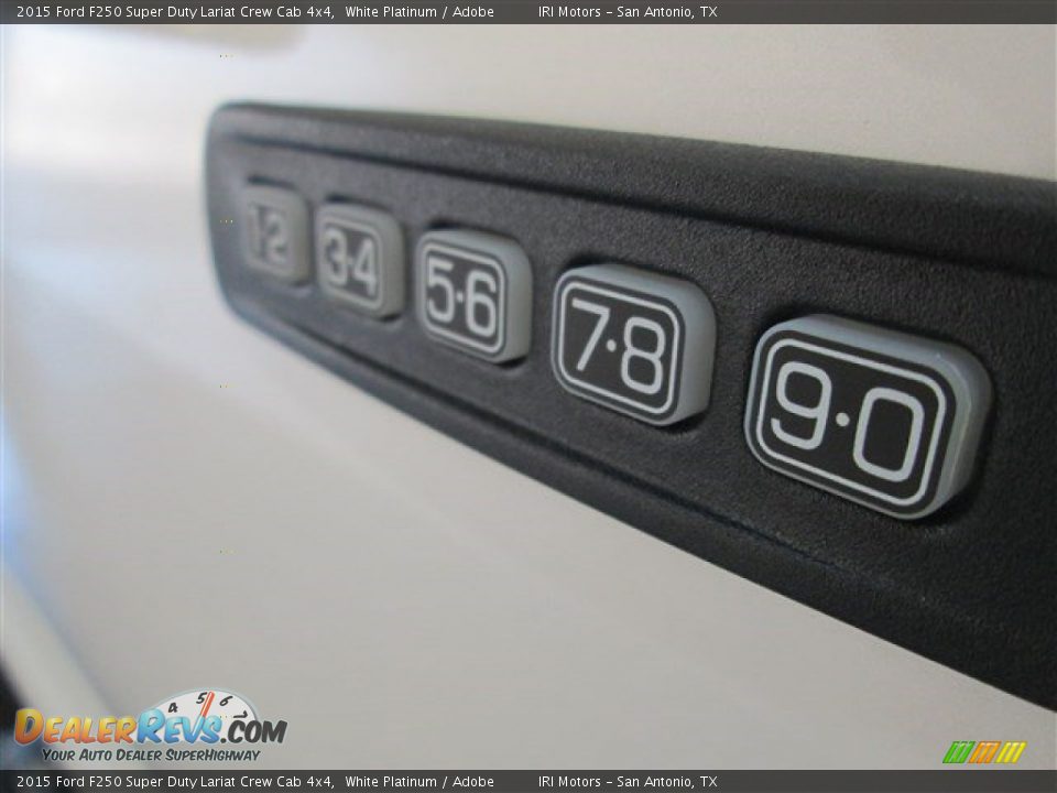 2015 Ford F250 Super Duty Lariat Crew Cab 4x4 White Platinum / Adobe Photo #12