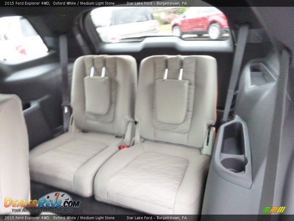2015 Ford Explorer 4WD Oxford White / Medium Light Stone Photo #12