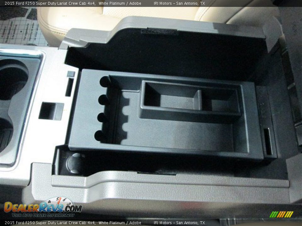 2015 Ford F250 Super Duty Lariat Crew Cab 4x4 White Platinum / Adobe Photo #24
