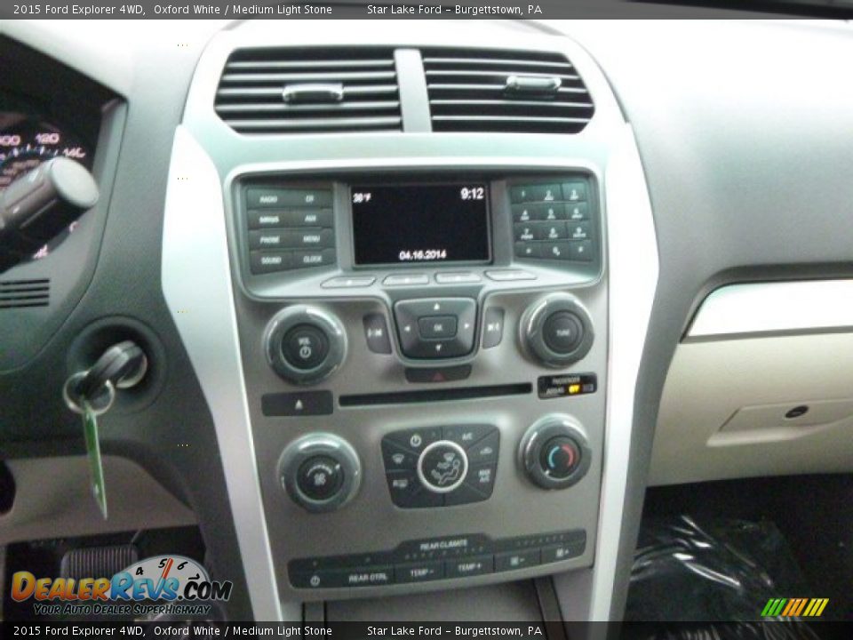 2015 Ford Explorer 4WD Oxford White / Medium Light Stone Photo #15