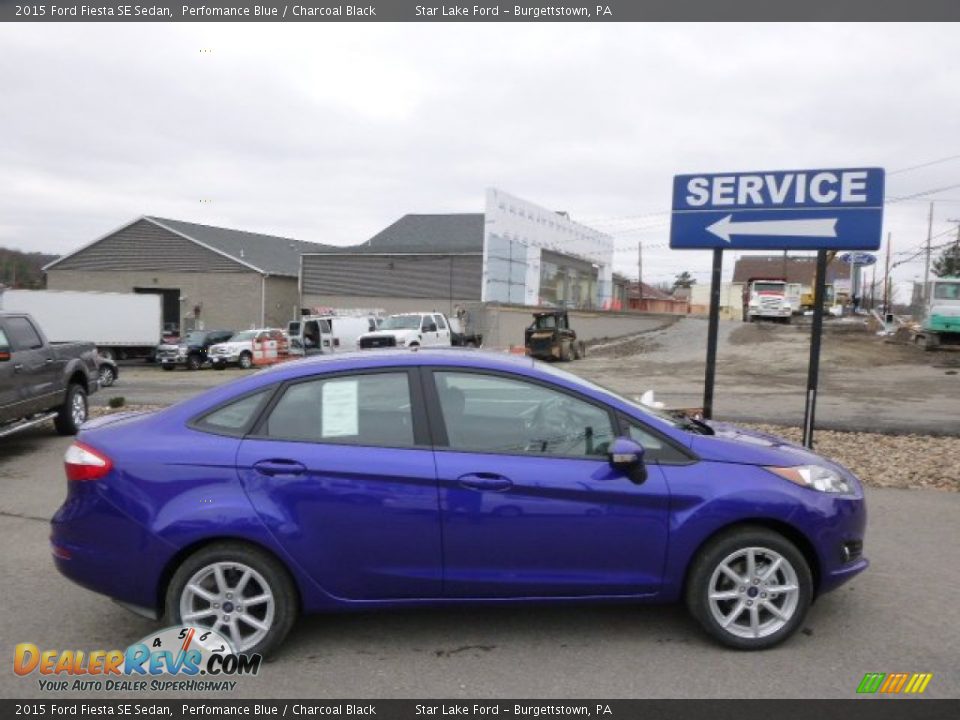 2015 Ford Fiesta SE Sedan Perfomance Blue / Charcoal Black Photo #4