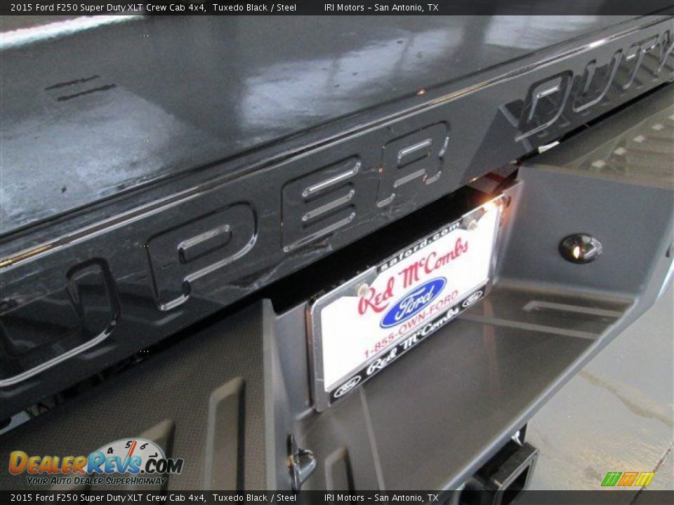 2015 Ford F250 Super Duty XLT Crew Cab 4x4 Tuxedo Black / Steel Photo #8