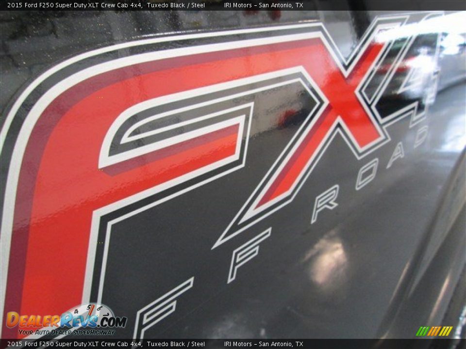 2015 Ford F250 Super Duty XLT Crew Cab 4x4 Tuxedo Black / Steel Photo #10