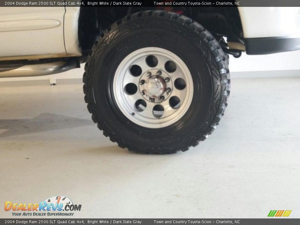2004 Dodge Ram 2500 SLT Quad Cab 4x4 Bright White / Dark Slate Gray Photo #3