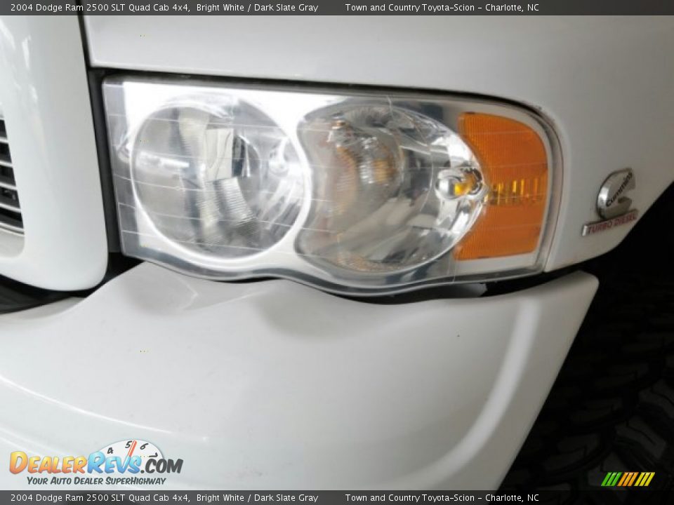 2004 Dodge Ram 2500 SLT Quad Cab 4x4 Bright White / Dark Slate Gray Photo #7