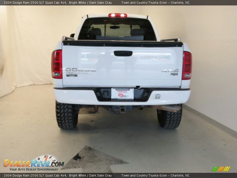 2004 Dodge Ram 2500 SLT Quad Cab 4x4 Bright White / Dark Slate Gray Photo #13
