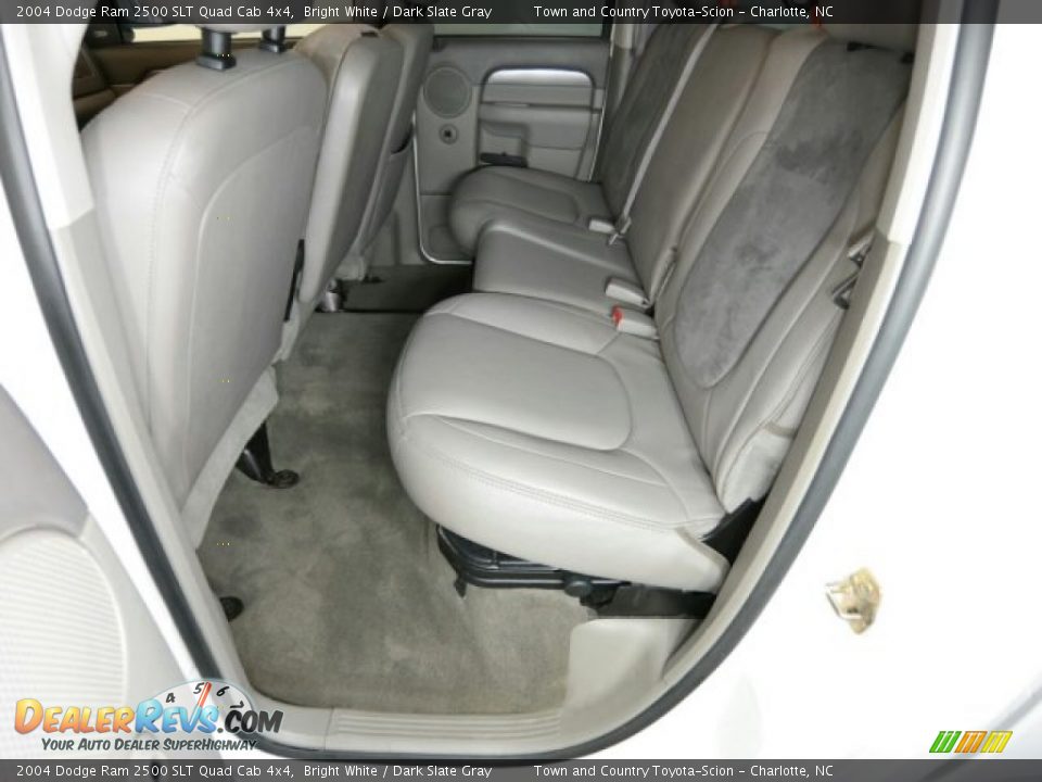 2004 Dodge Ram 2500 SLT Quad Cab 4x4 Bright White / Dark Slate Gray Photo #21