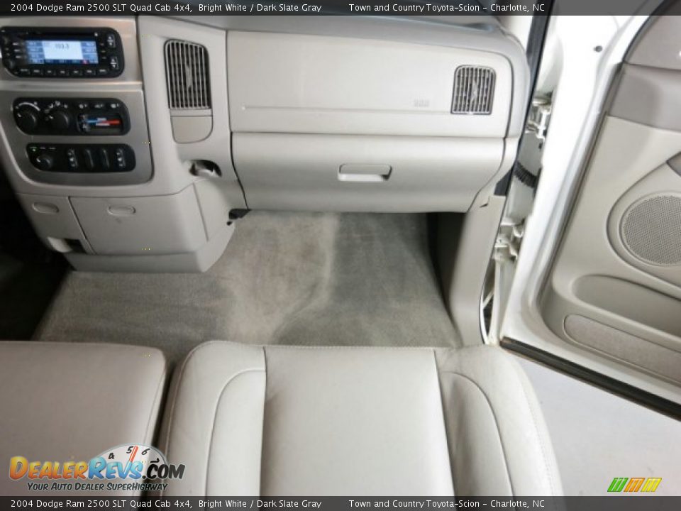 2004 Dodge Ram 2500 SLT Quad Cab 4x4 Bright White / Dark Slate Gray Photo #24