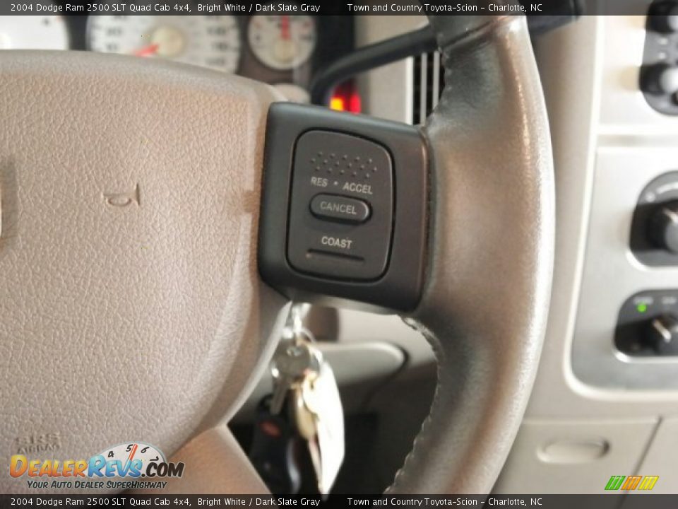 2004 Dodge Ram 2500 SLT Quad Cab 4x4 Bright White / Dark Slate Gray Photo #28