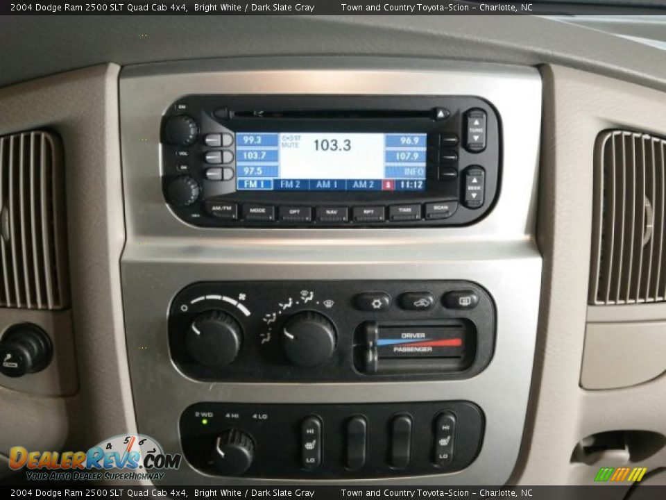 2004 Dodge Ram 2500 SLT Quad Cab 4x4 Bright White / Dark Slate Gray Photo #30