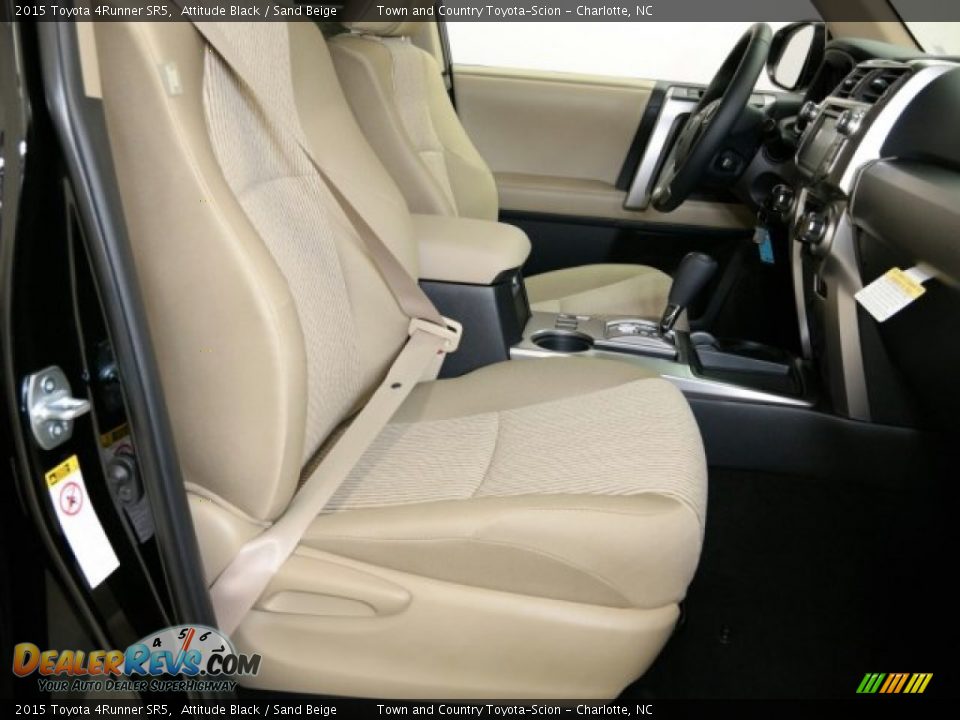 2015 Toyota 4Runner SR5 Attitude Black / Sand Beige Photo #9
