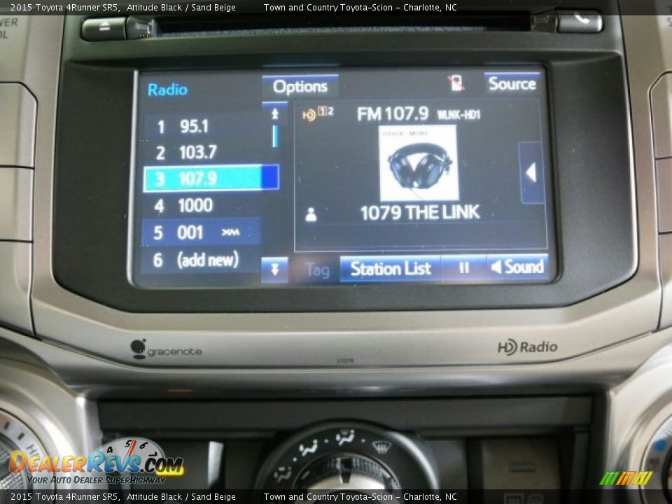 2015 Toyota 4Runner SR5 Attitude Black / Sand Beige Photo #17