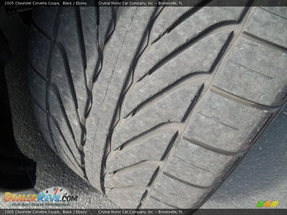 2005 Chevrolet Corvette Coupe Black / Ebony Photo #14