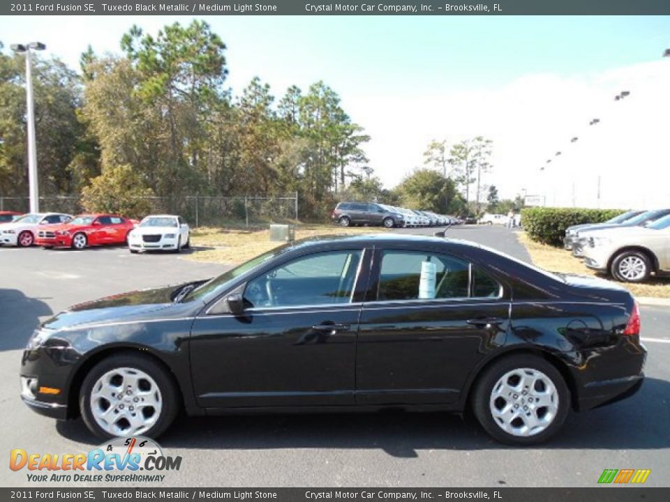 2011 Ford Fusion SE Tuxedo Black Metallic / Medium Light Stone Photo #2