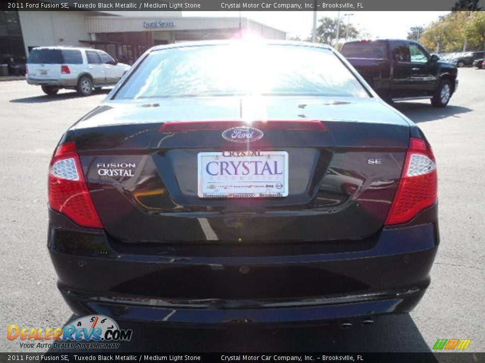 2011 Ford Fusion SE Tuxedo Black Metallic / Medium Light Stone Photo #7