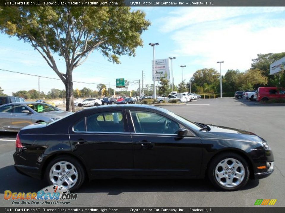 2011 Ford Fusion SE Tuxedo Black Metallic / Medium Light Stone Photo #9